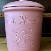 Rosa Party Rumtopf mit Totenkopf